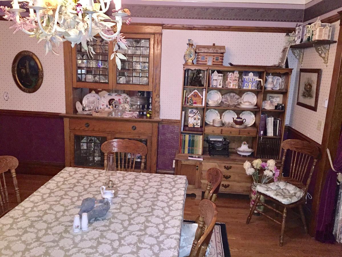 Scarlett House Victorian B & B Janesville Exterior photo